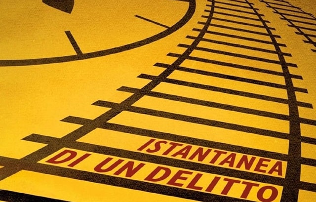 Sulla copertina di Istantanea di un delitto di Agatha Christie ci sono due binari che corrono paralleli, su cui viaggiano due treni vicini tra loro